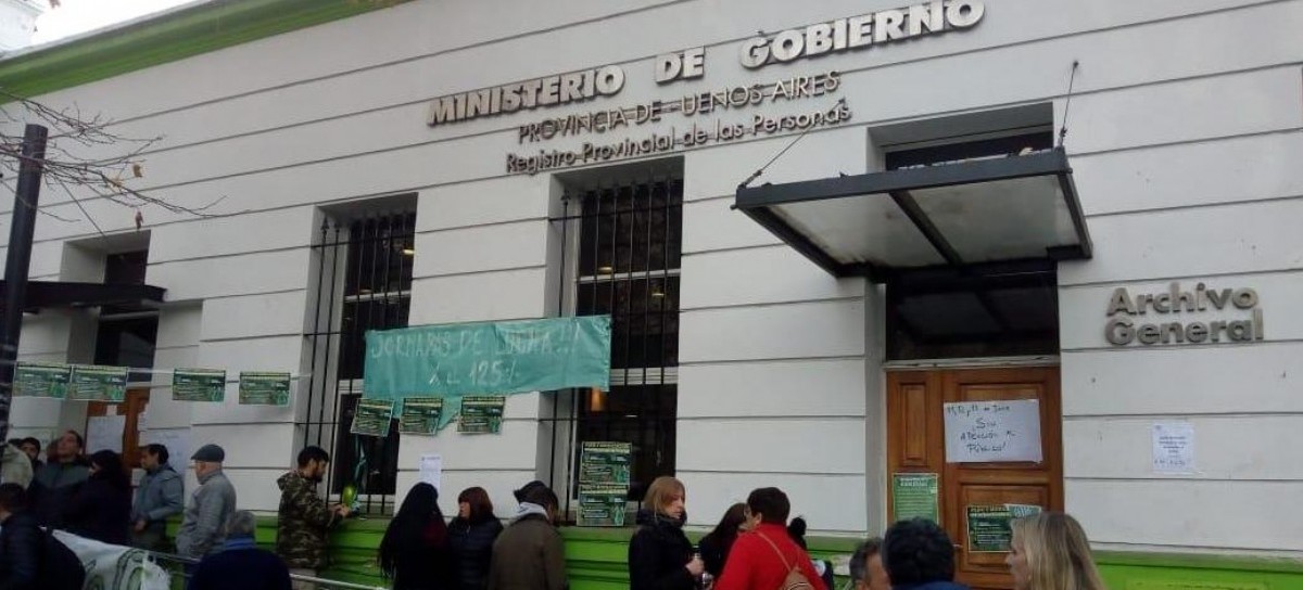 Gobierno: se inició el paro y estado de asamblea de los trabajadores del Registro de las Personas