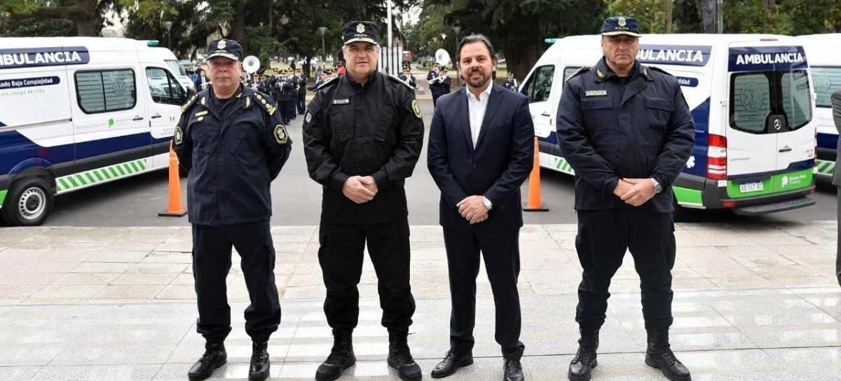 Con Ritondo en campaña electoral, su segundo encabezó un acto con traje de ministro de Seguridad