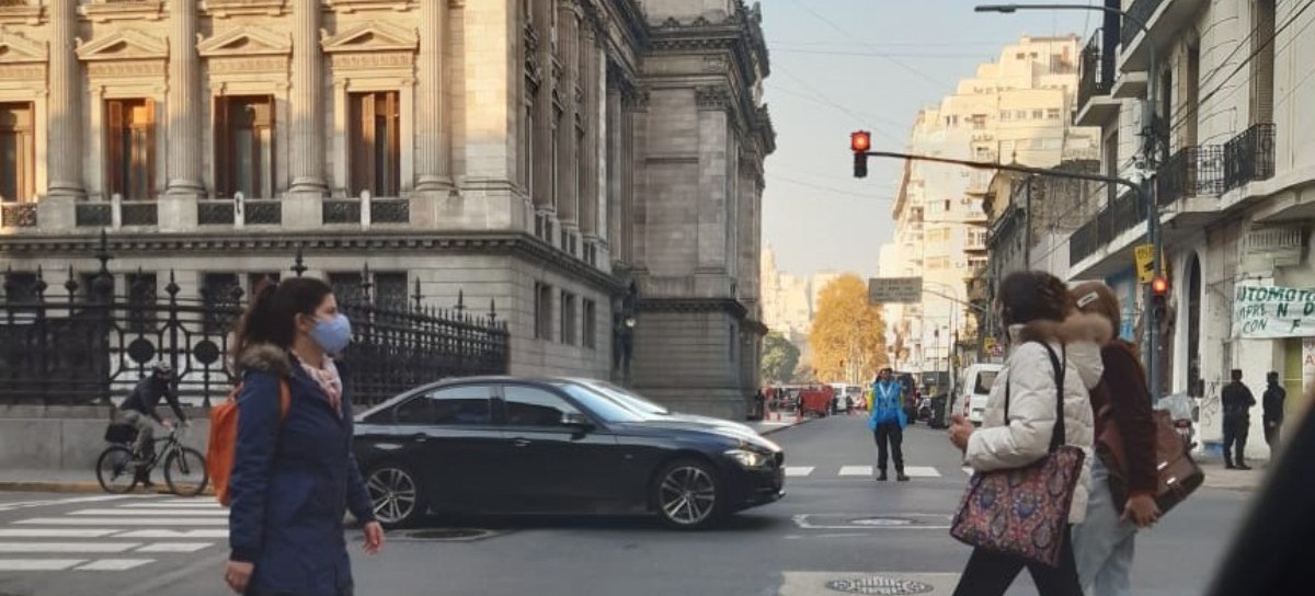 Congreso Nacional: al "estilo Berni", un dirigente gremial participó de la desinfección del edificio
