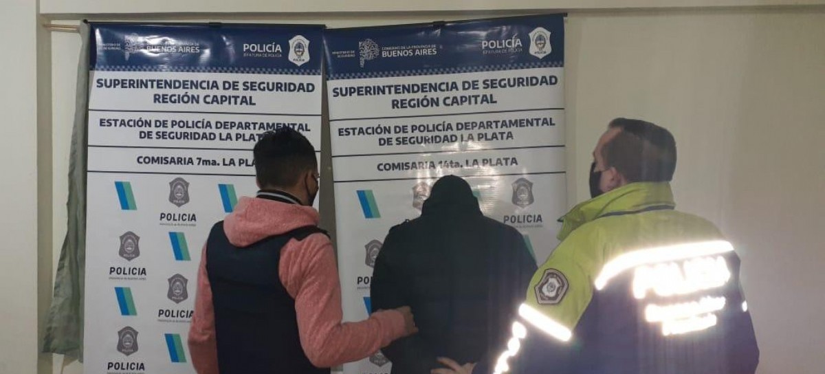 La Plata: conducía a alta velocidad y al detener su marcha descubrieron que tenía cocaína y dinero