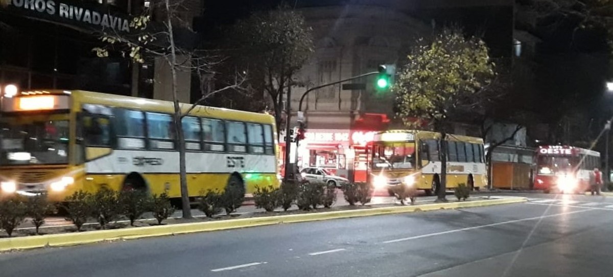Colectivos de La Plata con menos frecuencias: concejal del GEN pidió que se revierta esa situación