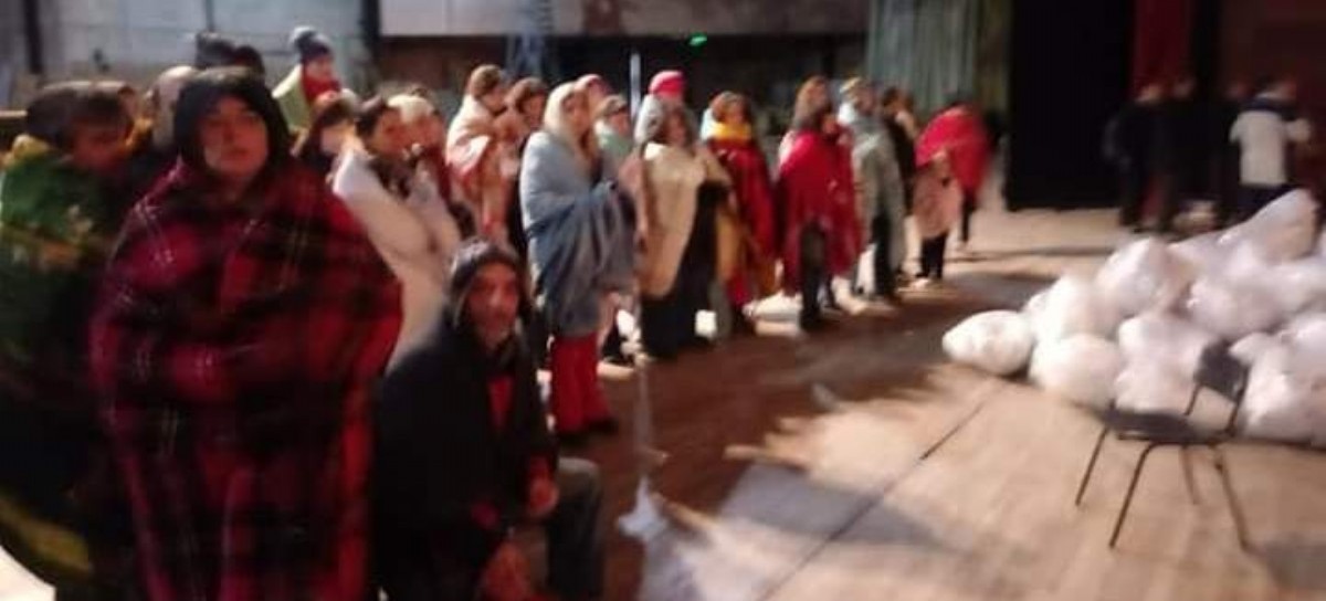 El peor vestuario y la peor cara del Teatro Argentino de La Plata: empleados castigados por el frío
