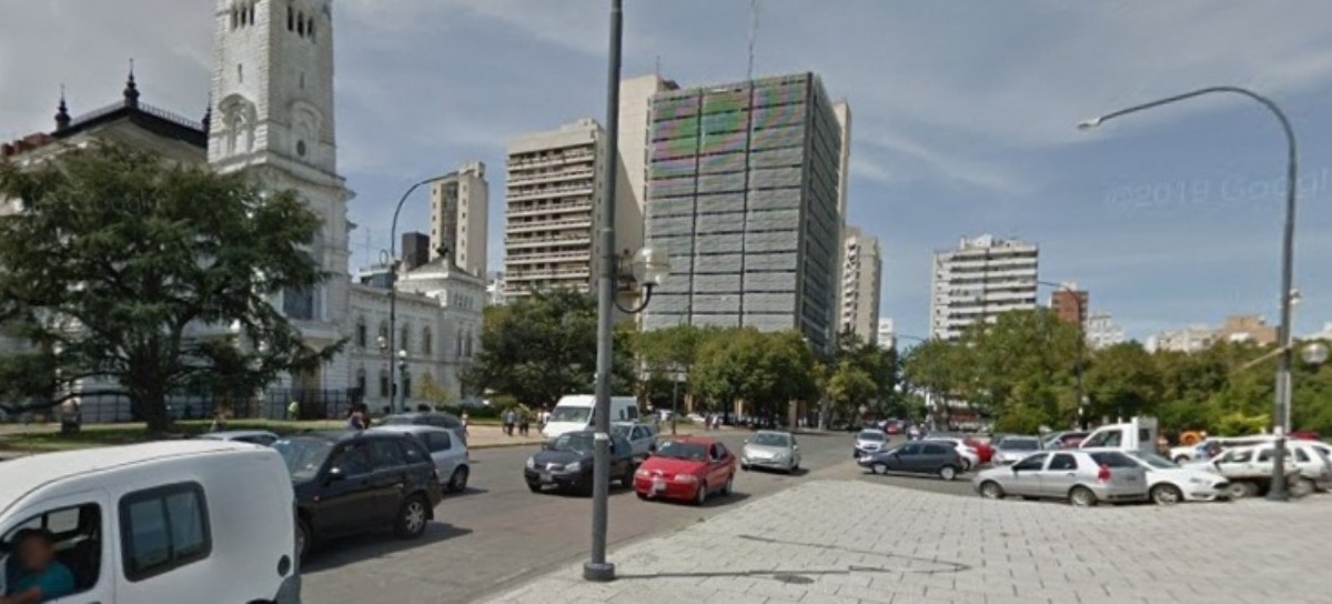 Torres I y II de La Plata: por un mes y medio de limpieza, la Provincia pagó casi 8.500.000 de pesos