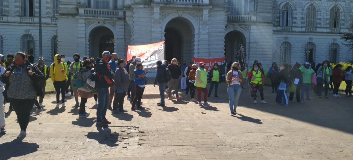 Julio Garro y sus polémicas acciones con cooperativistas y manteros de la ciudad de La Plata