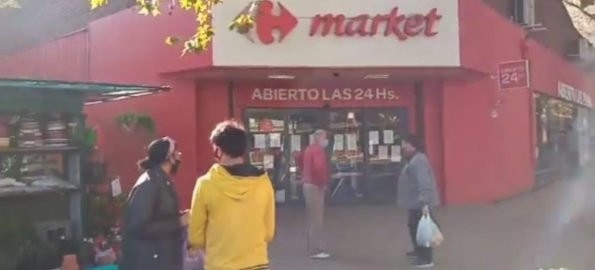 La Plata: ante un caso sospechoso de Coronavirus, Carrefour retiró a todos sus clientes y cerró