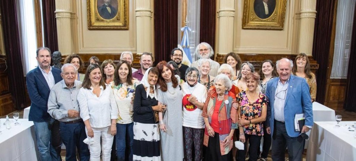 Mes de la Memoria: Cristina Fernández de Kirchner recibió a organismos de derechos humanos