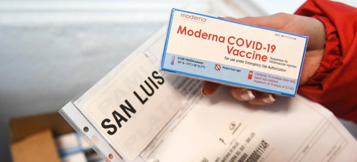 Vacunas Moderna: comenzó la distribución de dosis para vacunar a adolescentes de 12 a 17 años