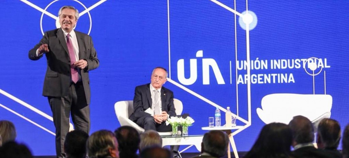 Fernández en la UIA: "No vamos a premiar a los que especulan, vamos a ayudar a los que producen"