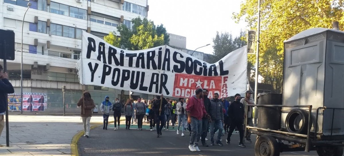 Cooperativistas de La Plata, en una dura batalla contra el gobierno de Julio Garro
