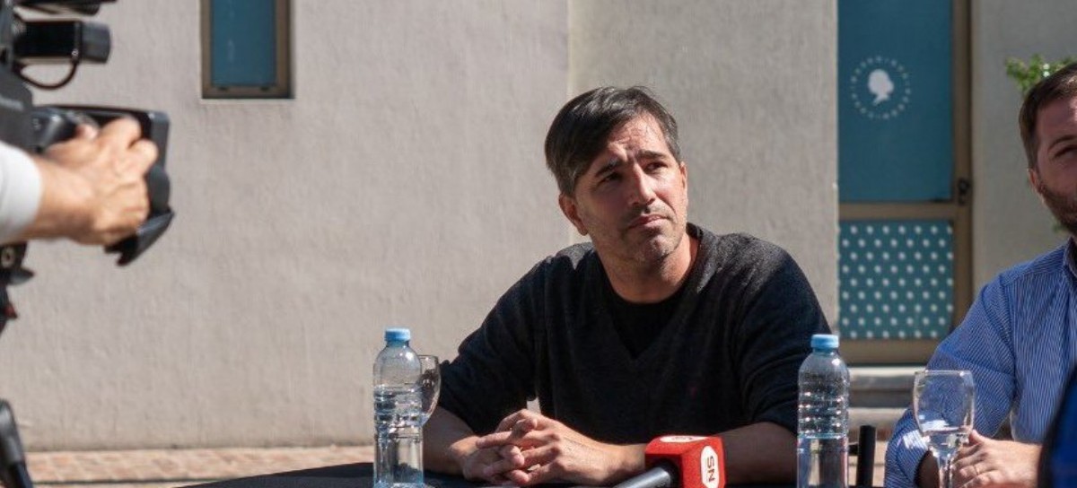 Un intendente se opuso al asueto por el Día del Trabajador Estatal y fue a trabajar igual