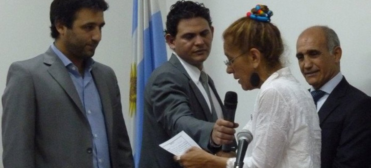 Daniel Salvador, salvador y garante de la candidatura a diputado nacional de su hijo Sebastián