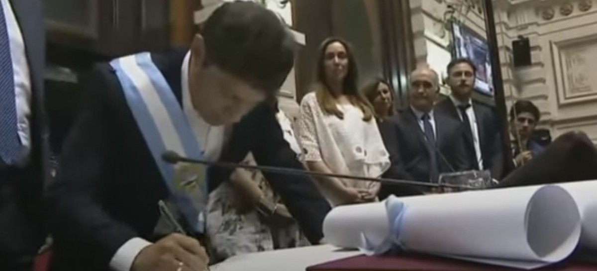 Axel Kicillof: "Estos seis meses al frente del Gobierno bonaerense me parecieron diez años"