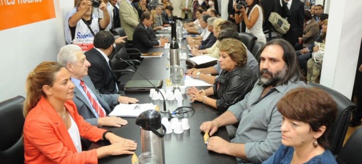 Los docentes y los funcionarios bonaerenses vuelven a verse las caras para solucionar el conflicto