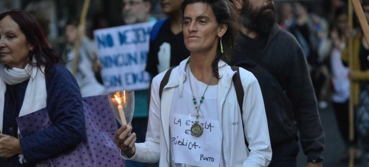 Fuerte movilización en La Plata contra el cierre de los Bachilleratos de Adultos