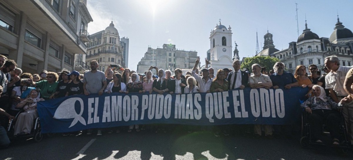 Homenaje a Hebe de Bonafini: Madres de Plaza de Mayo realizaron este jueves "la marcha más difícil"