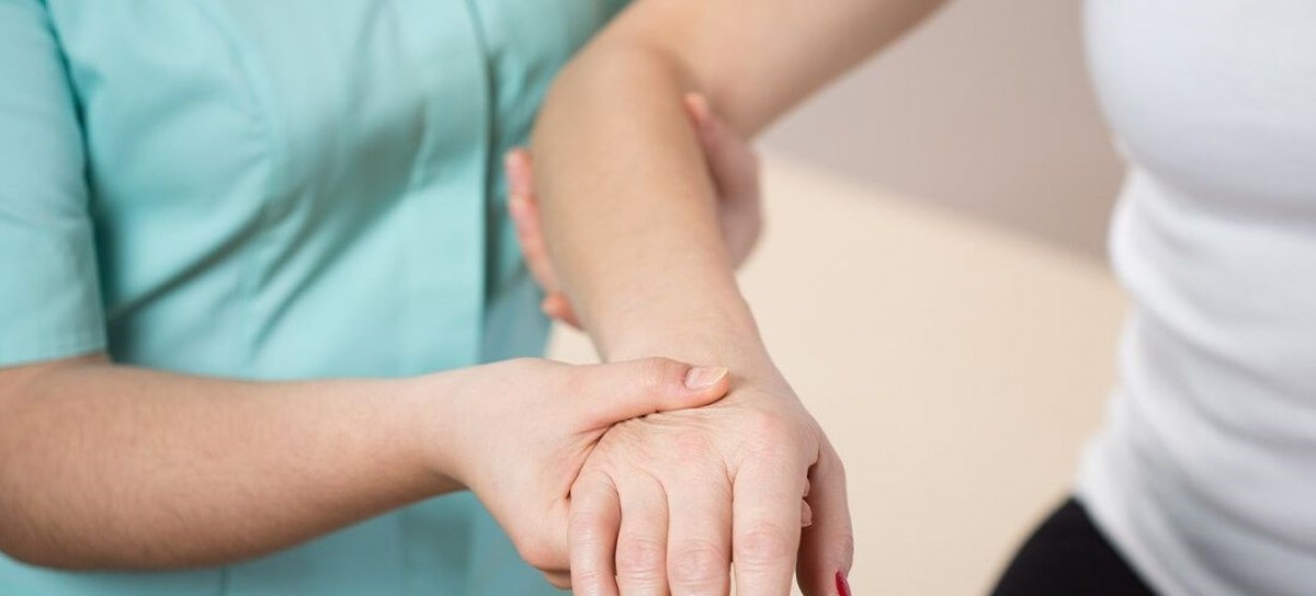 Kinesiología: un servicio de salud esencial que en La Plata sigue sin actividad