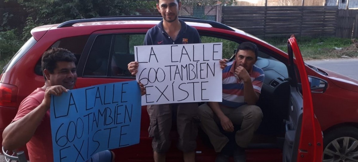 "La calle 600 también existe": cansados de la inacción municipal, los vecinos mostraron su reclamo