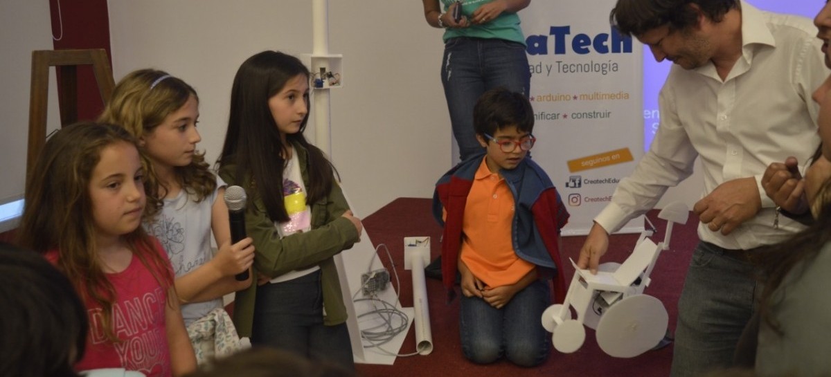 Niños que recurren a la robótica para ayudar e incluir a discapacitados, eje de un gran encuentro