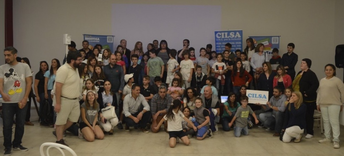 Niños que recurren a la robótica para ayudar e incluir a discapacitados, eje de un gran encuentro