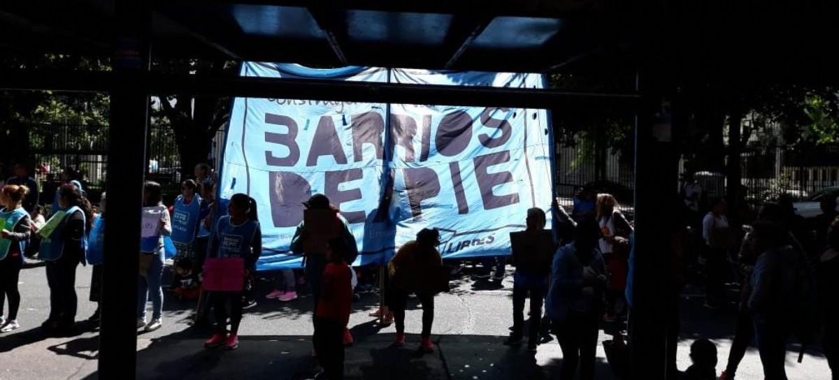 Protesta de Barrios de Pie en Carrefour La Plata: "NO a los aumentos, Sí al control de precios"
