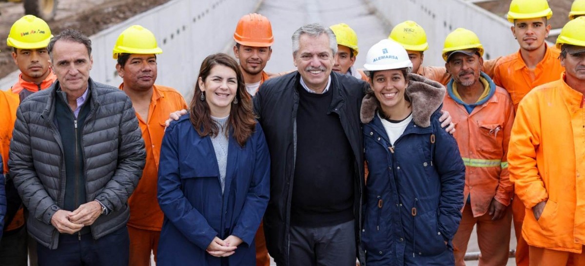 Moreno: el presidente Fernández recorrió una obra de saneamiento que beneficiará a 300.000 personas