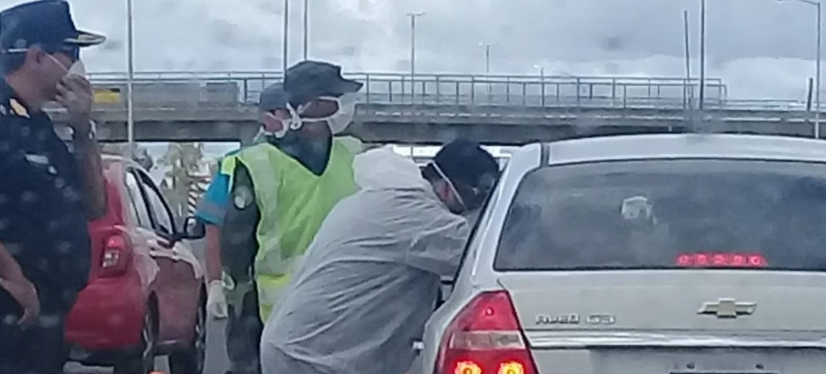 Peaje Hudson de la Autopista La Plata-Bs As: controlan la temperatura a quienes conducen vehículos