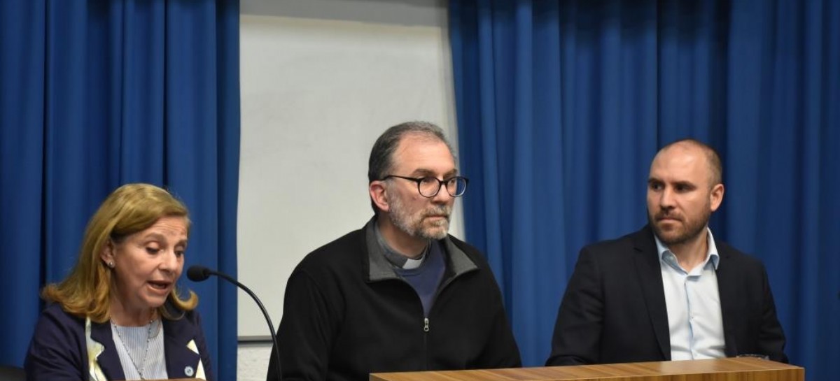 El Arzobispo Carrara y el exministro Guzmán, preocupados por las crisis generadas por deudas