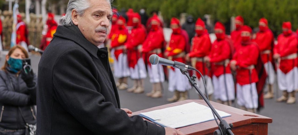 Acto del bicentenario del fallecimiento de Güemes: Fernández prometió reconstruir un país federal