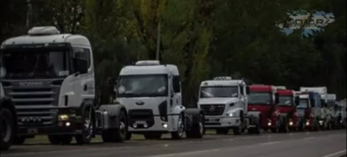 Peligro de desabastecimiento: camioneros dicen ser maltratados y analizan medidas de fuerza