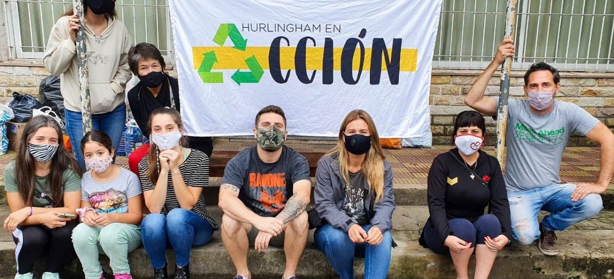 Hurlingham: presentan proyecto para instalar contenedores de ecoladrillos en las plazas principales