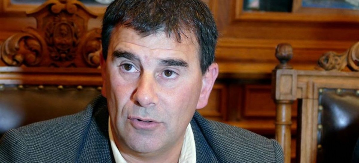 Azul: Bertellys ofreció sólo el 9% de aumento a los municipales, quienes decidieron ir a paro