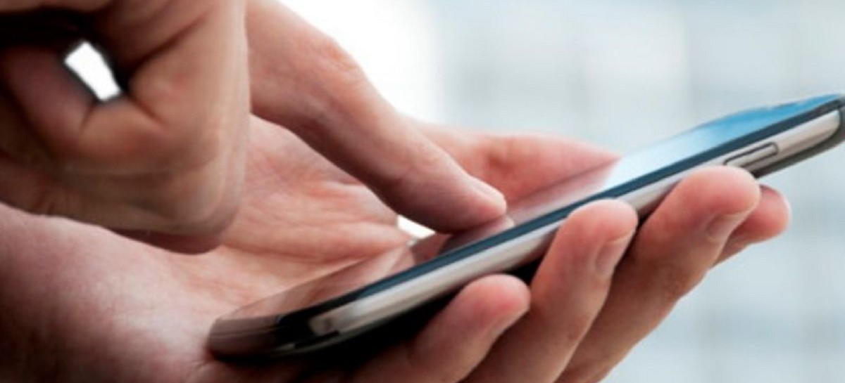 Mediante un decreto, el presidente declaró servicios esenciales a la telefonía, internet y cable