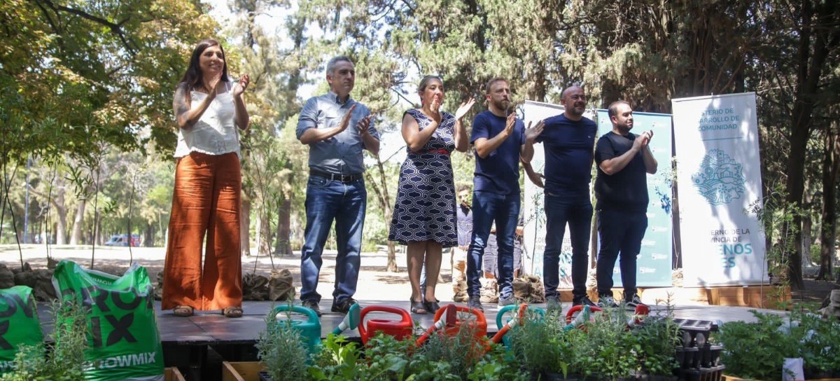 La ministra bonaerense Daniela Vilar y su par Andrés Larroque presentaron el programa Buen Vivir