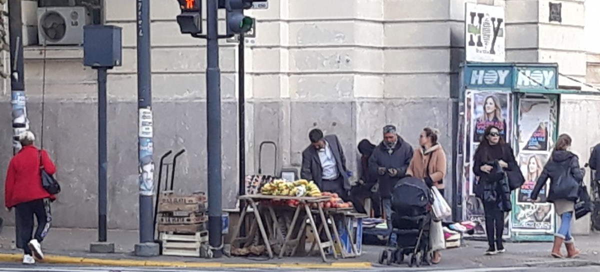 El "Mercado en Tu Centro" (de La Plata) avanza y no se detiene: un verdadero éxito comercial