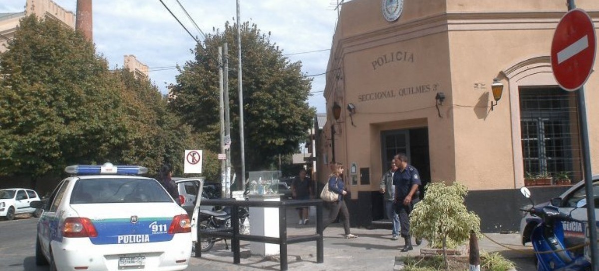 Comisaría de Quilmes, con capacidad para 12 detenidos y había 52: ¿La culpa es del comisario?