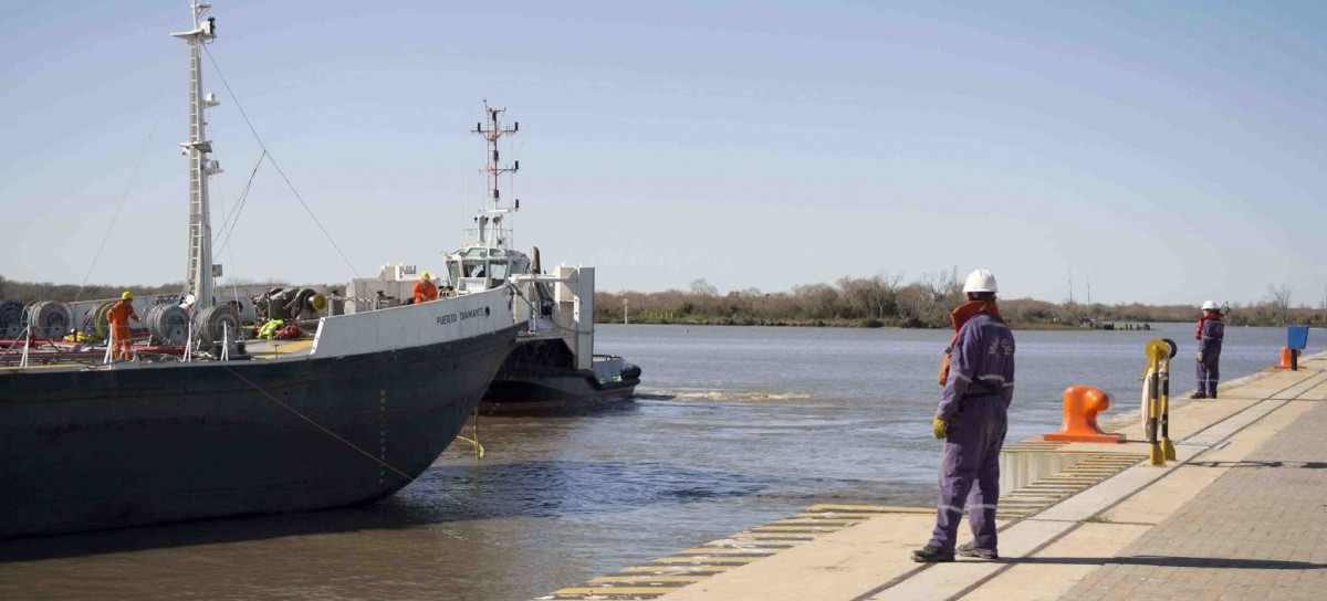 Trabajadores del Puerto La Plata acordaron un aumento salarial del 38 %