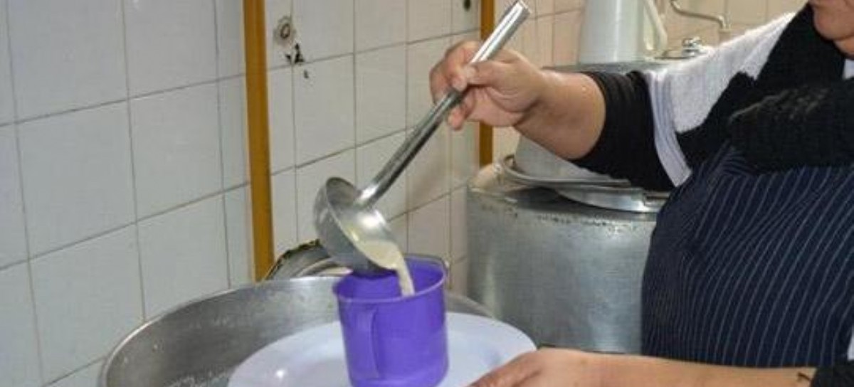 La Liga de Desocupados Platense vuelve a brindar la copa de leche a necesitados