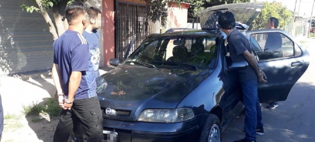 Tres paraguayos y un argentino se hacían pasar por "federales" para simular allanamientos: detenidos