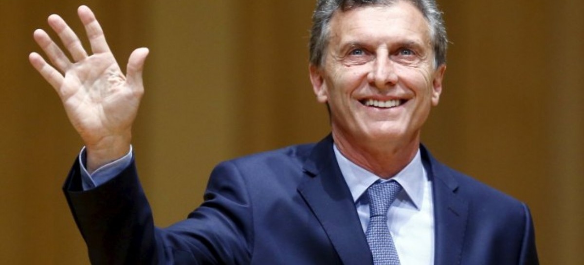 Antes de reunirse con Rajoy, Macri cargó contra los supermercados chinos