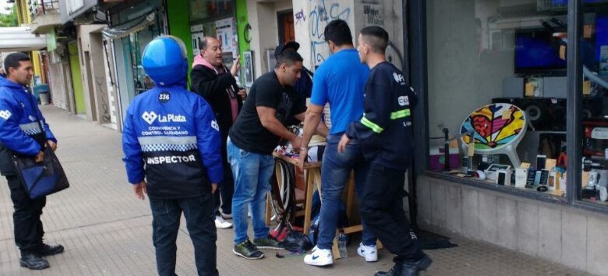 Nuevo operativo contra la venta ambulante en la ciudad de La Plata