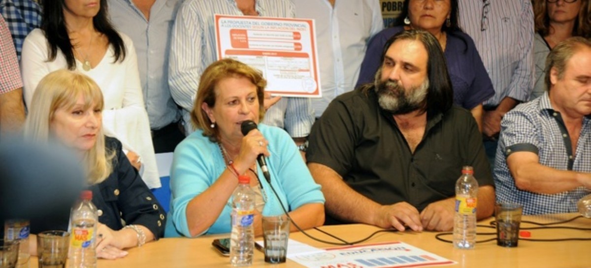 Provincia vs Docentes: Primero el descuento por paros y después la convocatoria al diálogo