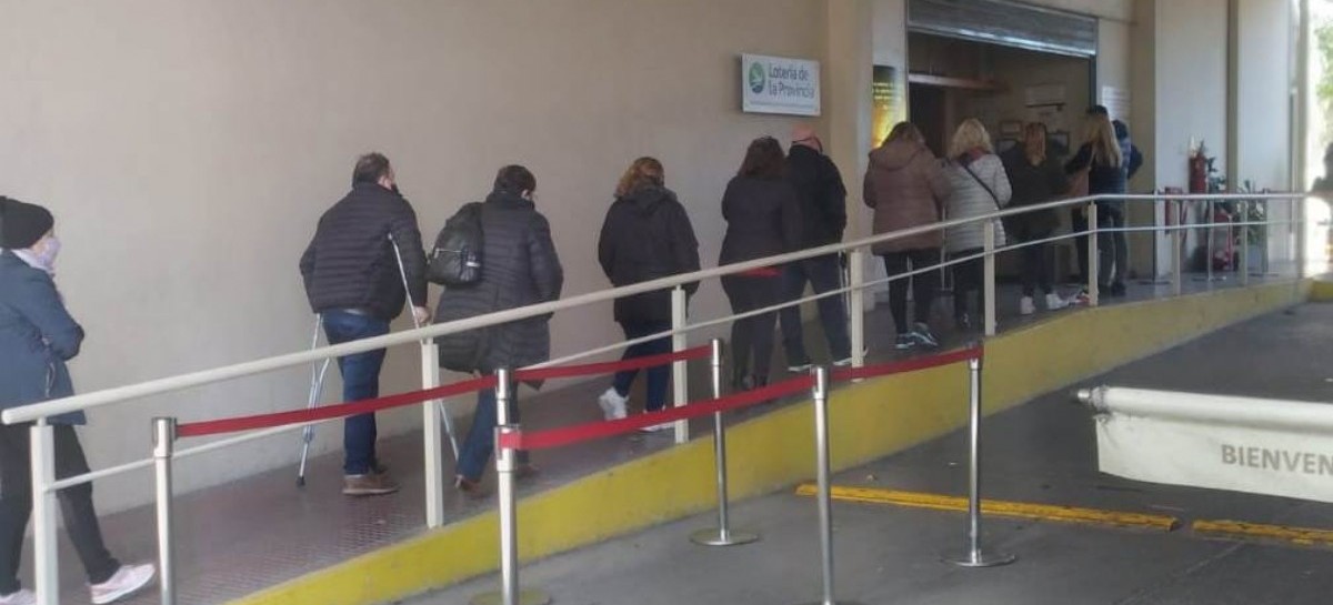 La Plata: ansiedad y riesgos en el ingreso a la sala del Bingo