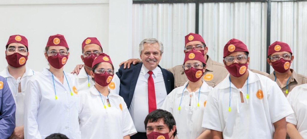El presidente Fernández, en Tucumán, recorrió fábricas y la nueva sede de Gendarmería Nacional
