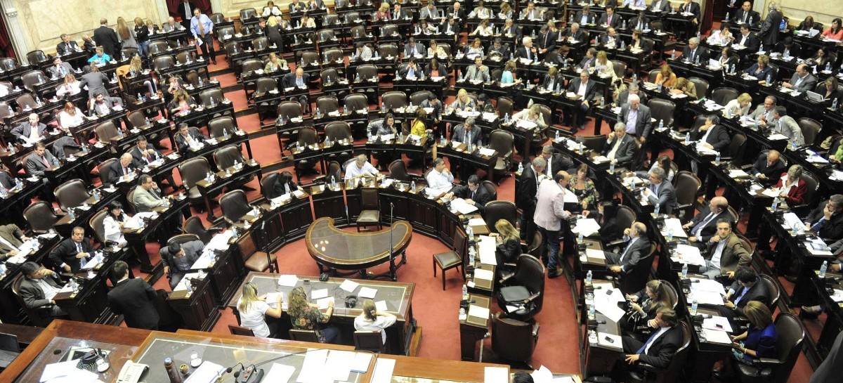 Leve alivio para el Gobierno: Diputados le dio media sanción a la ley de Emergencia Económica
