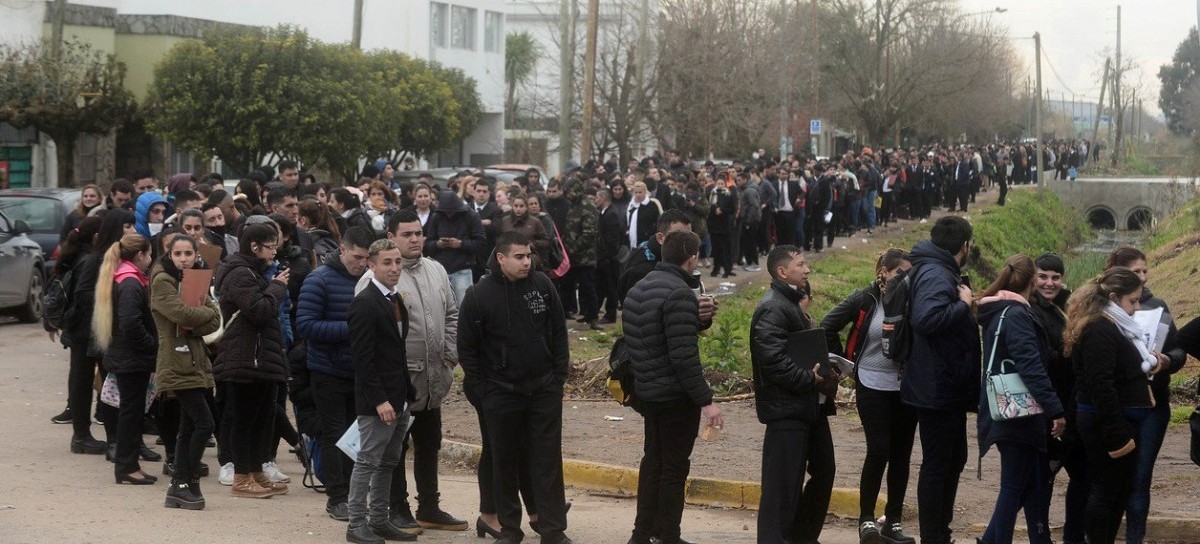 A propósito de la larga cola frente a la Cárcel de Olmos