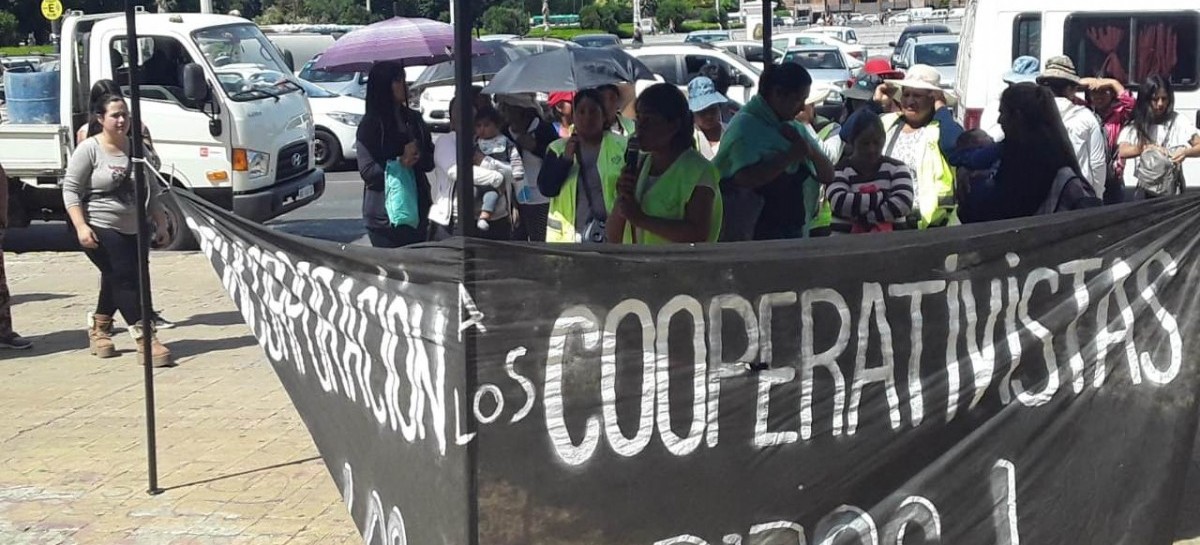 "Por una Navidad Sin Despidos": protesta frente al Palacio Municipal de La Plata y posible acuerdo