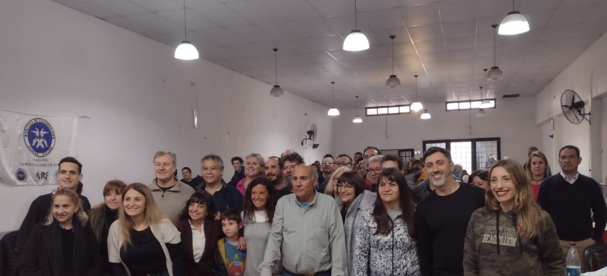 Un sector de JxC dice que hay que buscar el voto casa por casa en La Plata