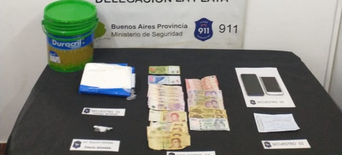 La Plata: detuvieron a un hombre y una mujer con un kilo de cocaína en una lata de pintura