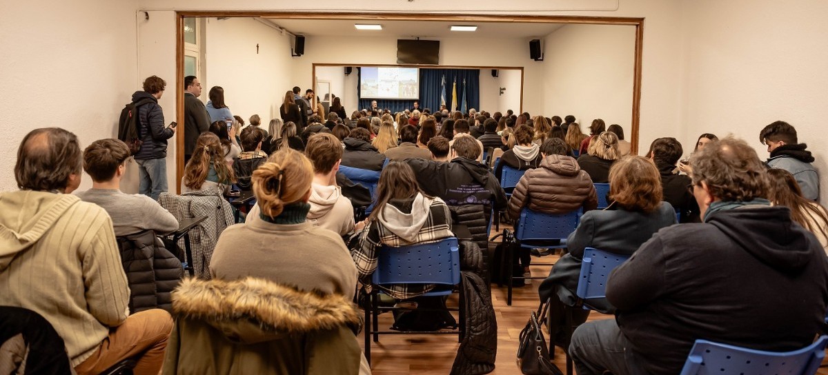 En 262 barrios precarios del Gran La Plata, hay 409.401 personas en situación de pobreza