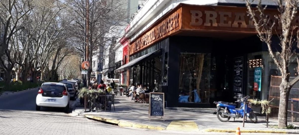 La Plata: empresarios gastronómicos disfrazan la ilegalidad de "nueva modalidad"